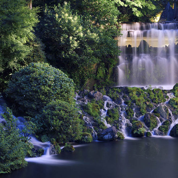 ホテル椿山荘東京日本庭園滝